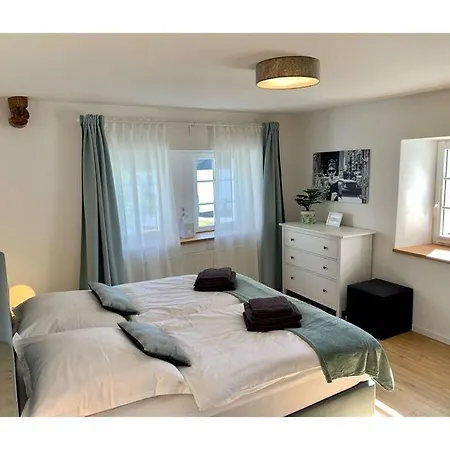 Holiday Eifelise Apartament Fleringen